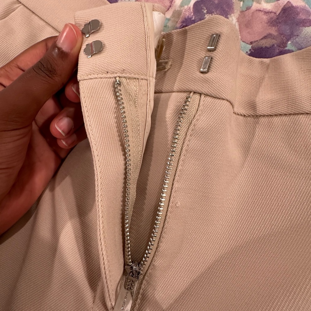 Aritiza, size 2, beige